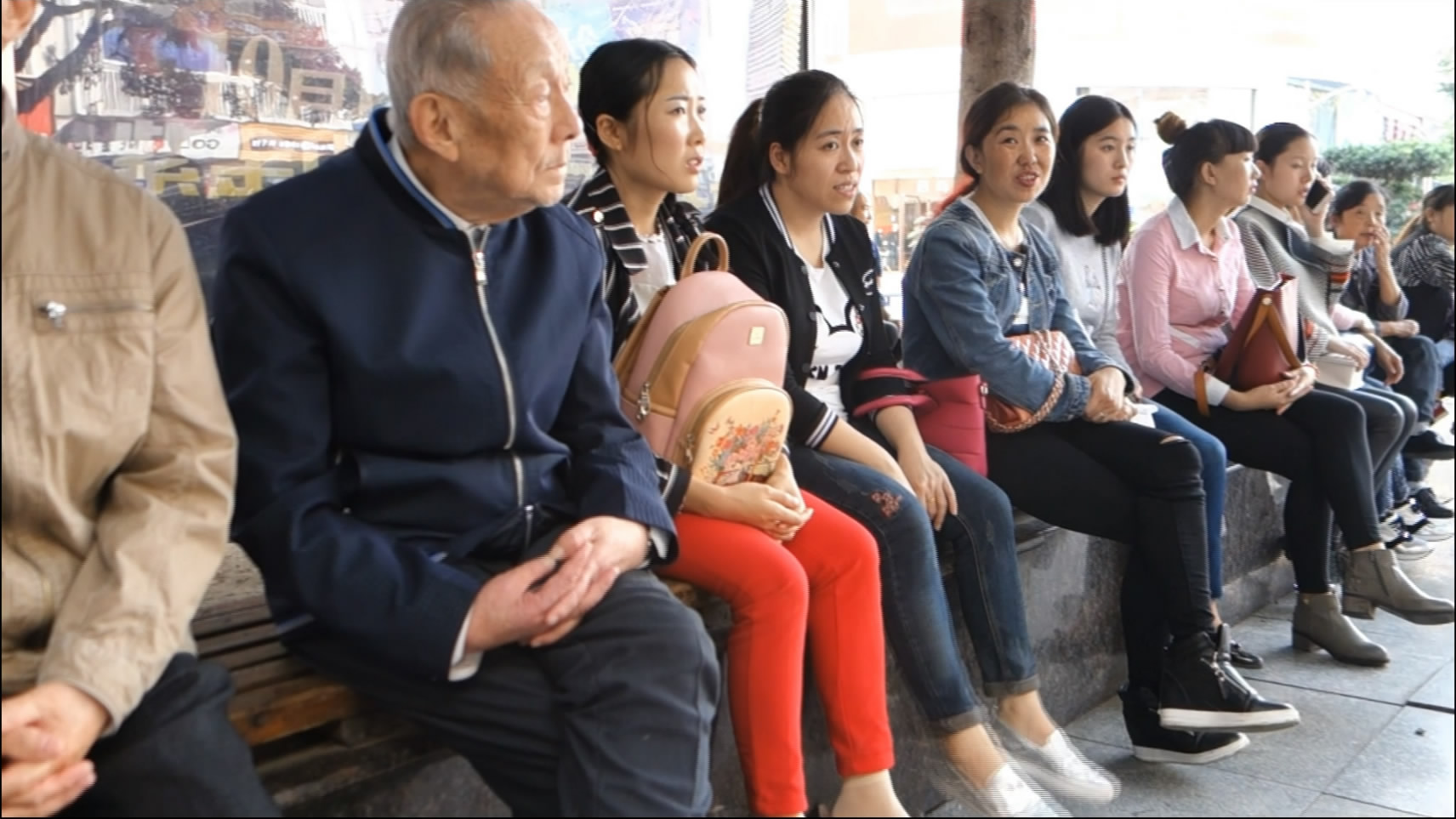 streetsnapnylon[00 00 37][20181205 213209 3]